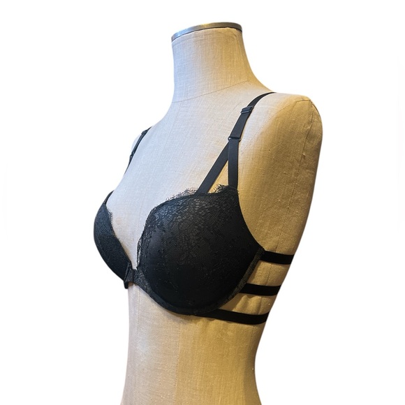 Lace Push-up Bra by Victoria’s Secret - Picture 3 of 7